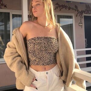 New with tags - Aritzia - Sunday Best - Eyre Smocked Crop Tube Top. Leopard. XS